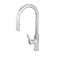 Fauce de cuisine OEM / ODM Factory Fauce en acier inoxydable 304 Taps d&#39;eau Taps modernes Tirez les robinets d&#39;évier de cuisine de cuisine